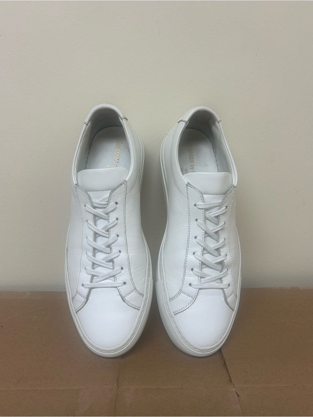 Common Projects White Leather Low-Top Sneakers. - Picture 6 of 9
